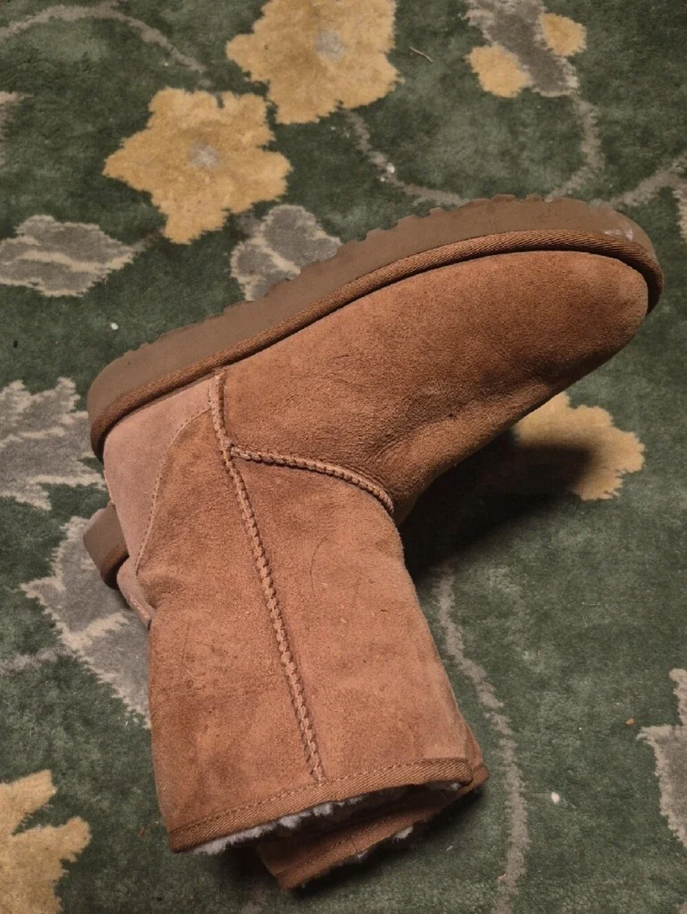 UGG Chestnut Short Classic Shearling Winter Boots